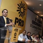 Silvano-Aureoles-010