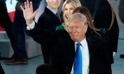 Mike Segar / Reuters