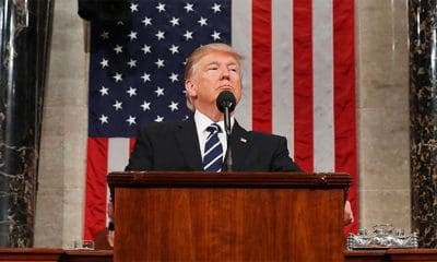 Jim Lo Scalzo/Pool / Reuters