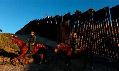 Mike Blake / Reuters