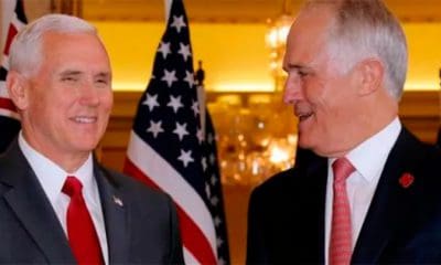 Mike Pence y Malcolm Turnbull.