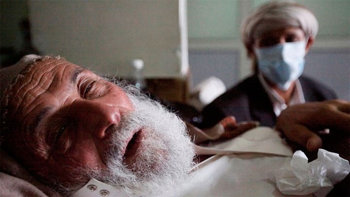 Un paciente yemení / Mohamed Al-Sayaghi / Reuters