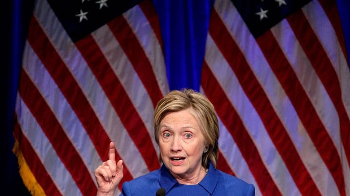 Hillary Clinton habla en Washington, el 16 de noviembre del 2016./ Joshua Roberts / Reuters