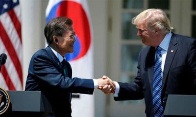 / Jim Bourg / Reuters