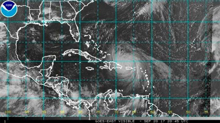 / Las islas del Caribe aún no se recuperan del paso del huracán Irma, y los escombros aumentan la cantidad de material distribuido por los rápidos vientos. | Foto: EFE