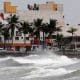 / Las olas antes de la llegada del huracán Katia en Veracruz (México), el 7 de septiembre de 2017. / Reuters