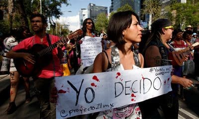 / Marcha contra los feminicidios, Ciudad de México, 24 de abril de 2016. / Ginnette Riquelme / Reuters
