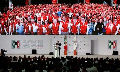 / Enrique Ochoa Reza, del PRI, durante un discurso en el Palacio de los Deportes de Ciudad de México / Henry Romero / Reuters