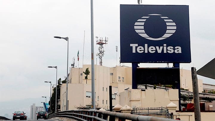 / El logotipo de Televisa frente a su sede en la Ciudad de México, el 10 de julio de 2017./ Edgard Garrido / Reuters