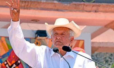 /El izquierdista Andrés Manuel López Obrador, Zitácuaro, Michoacán, México, 28 de mayo de 2018. ALFREDO ESTRELLA / AFP