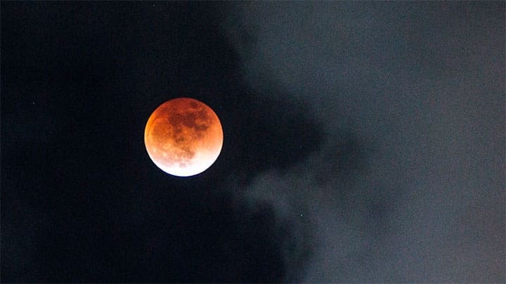 / Superluna y eclipse lunar. Alexander Kriázhev / Sputnik