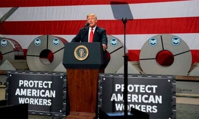 / El presidente de EE.UU., Donald Trump, en una fábrica de acero de Illinois, 26 de julio de 2018. Joshua Roberts / Reuters