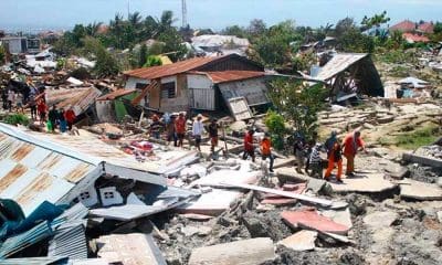 El número de víctimas por el terremoto y tsunami en Indonesia se eleva a 1.407