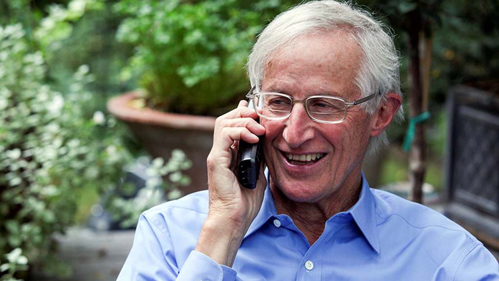 MICHELLE MCLOUGHLIN / Reuters