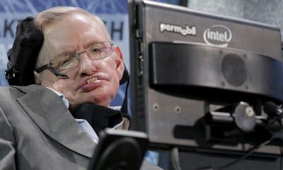 El físico Stephen Hawking, Nueva York, EE.UU., el 12 de abril de 2016 Lucas Jackson / Reuters