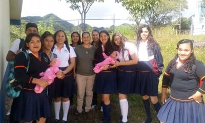 oncientizan a estudiantado del CECyTEM sobre prevención de embarazos con bebés robots