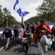 Migrantes centroamericanos continúan por México en caravana