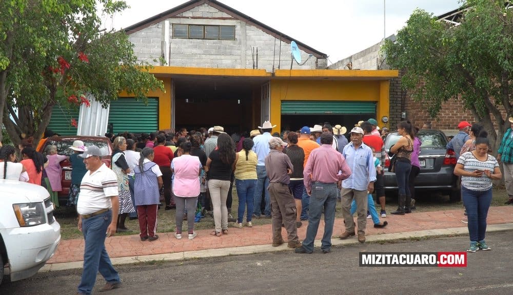 Inauguran casa del agricultor en Jungapeo
