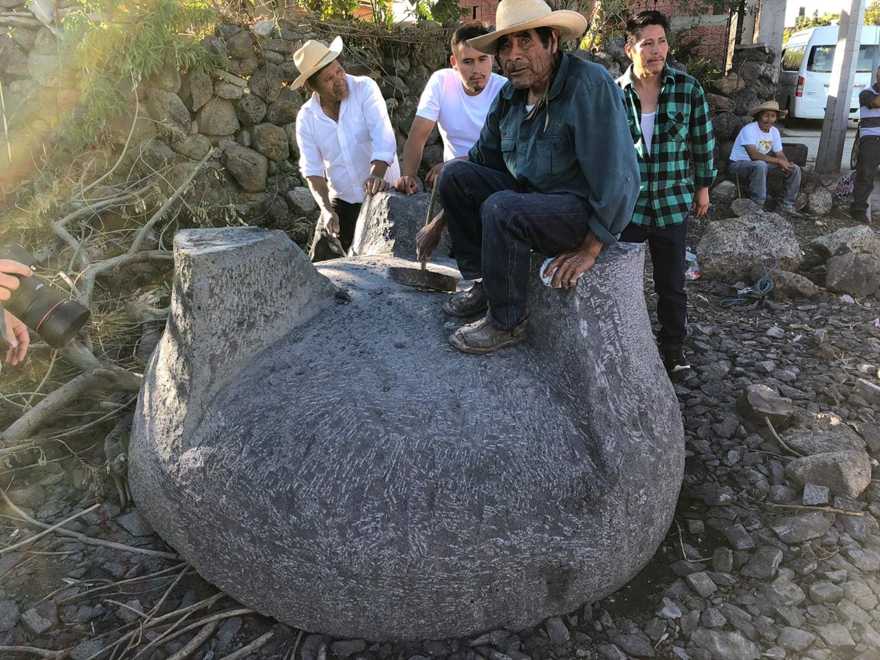 molcajete metate mas grandes del mundo San Nicolás de los Ranchos puebla  Primera Feria del Maíz 2018 - El Sol de México