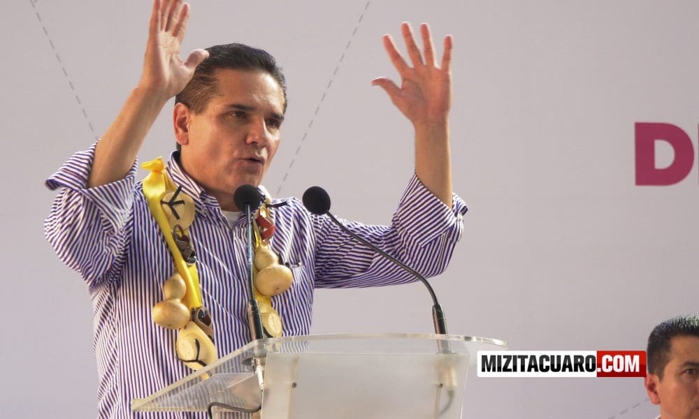 Silvano Aureoles Vs CNTE