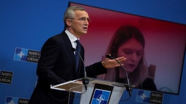 Stoltenberg manifestó que el incremento de la misión en Iraq responde a una decisión de su Gobierno. | Foto: EFE